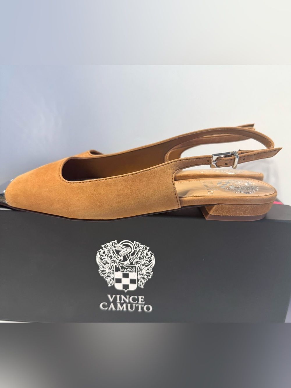 NIB Vince Camuto Tan Camel Suede Slingback Flats with Silver Toe Cap size 6.5 - Picture 5 of 7